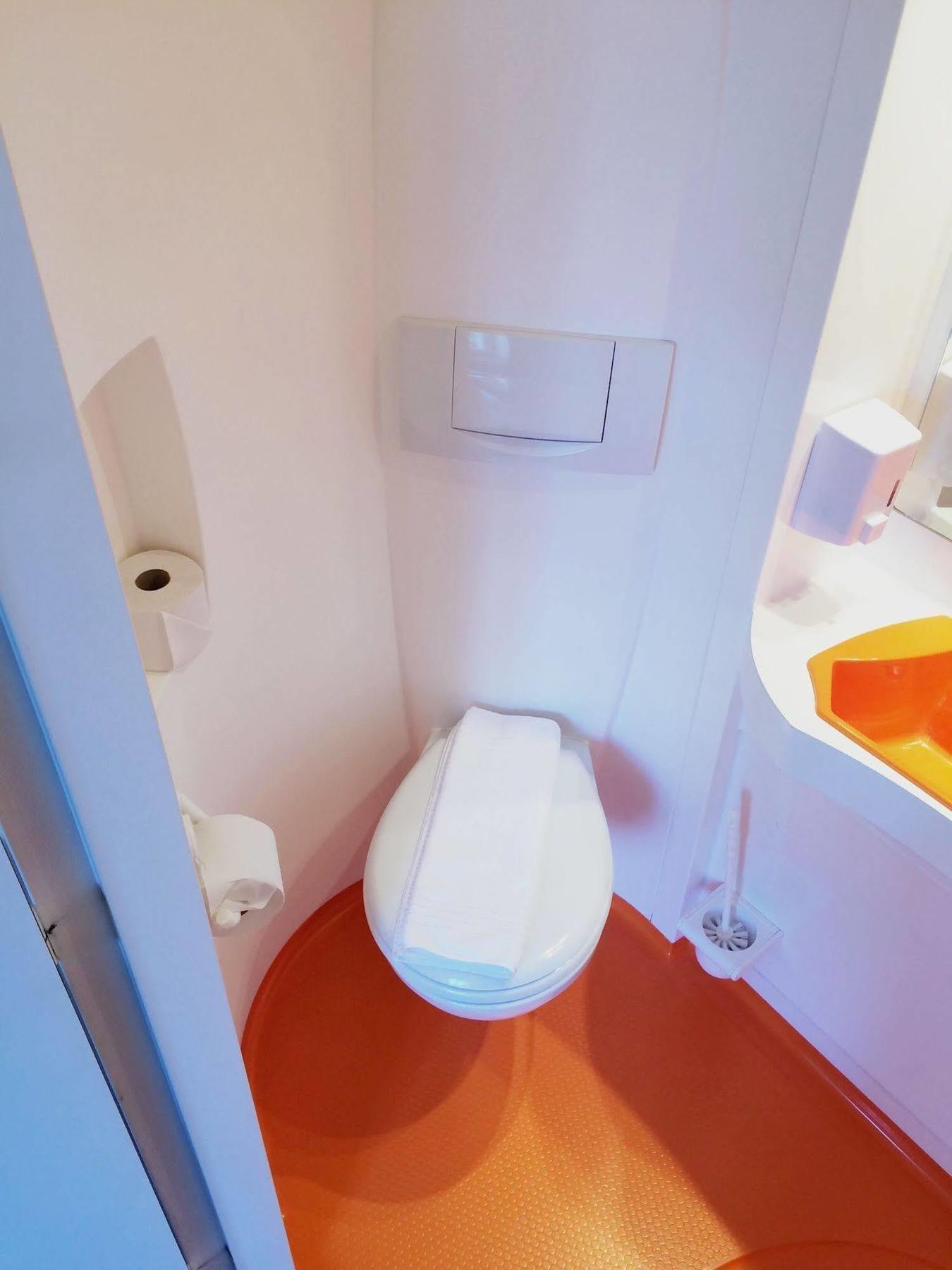 Easyhotel Zuerich City Centre المظهر الخارجي الصورة
